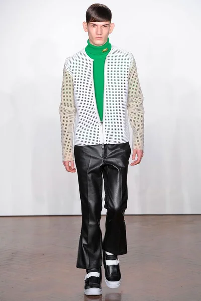 Look 2